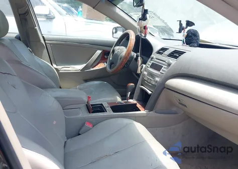 2010 Toyota Camry Xle V6 z USA, uszkodzony, nr VIN 4T1BK3EKXAU103303